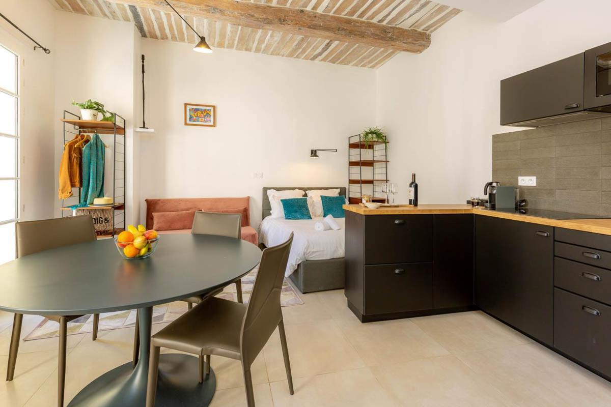 Provence Au Coeur Appart Hotels ฟอร์คัลกีเย ภายนอก รูปภาพ